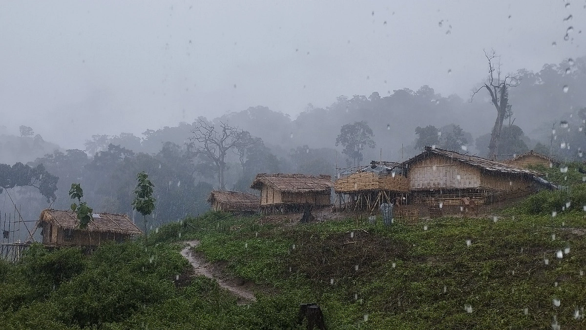 আষাঢ়স্য ইওংরিং