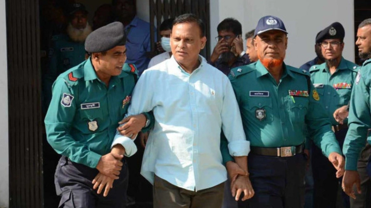 আমার সামনেই একজনকে গুলি করেন জিয়াউল