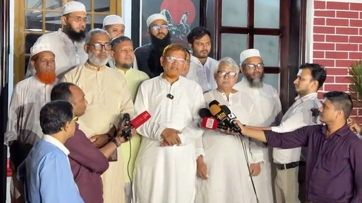 জুলাই সনদ বাস্তবায়নে সমাবেশের ডাক ১১ দলের