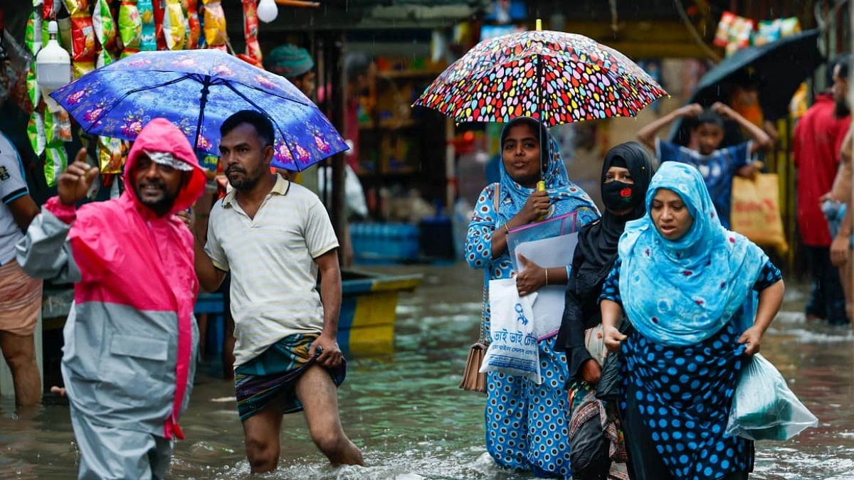 রাজধানীতে জলাবদ্ধতায় ভোগান্তির চিত্র
