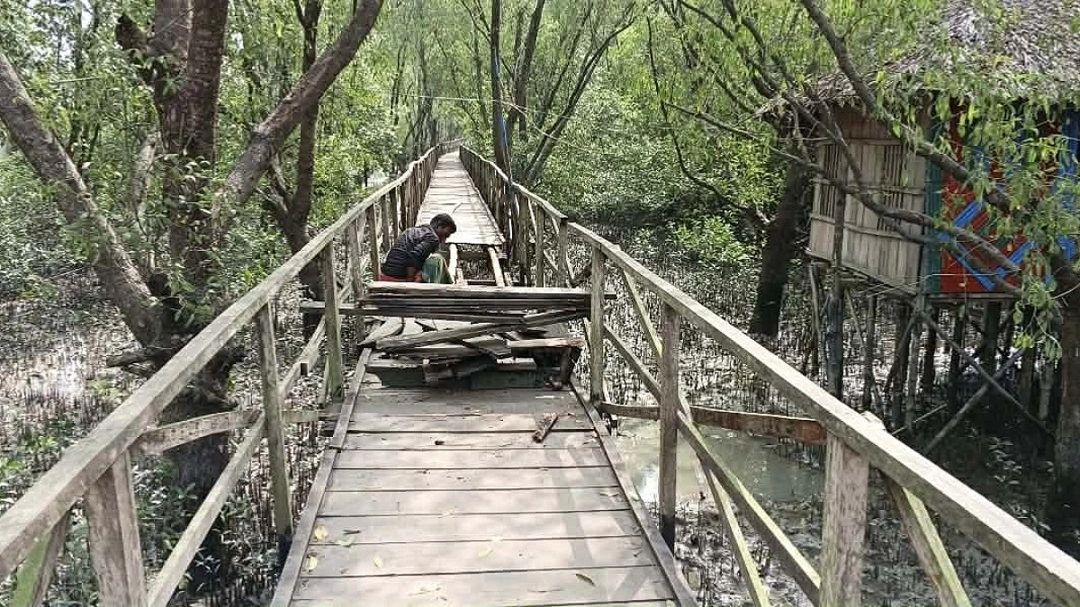 অযত্নে সৌন্দর্য হারাচ্ছে আকাশলীনা ইকো ট্যুরিজম সেন্টার