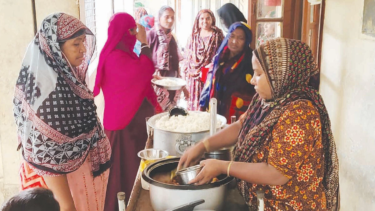 খাবারের মান খারাপ, পরিমাণেও কম