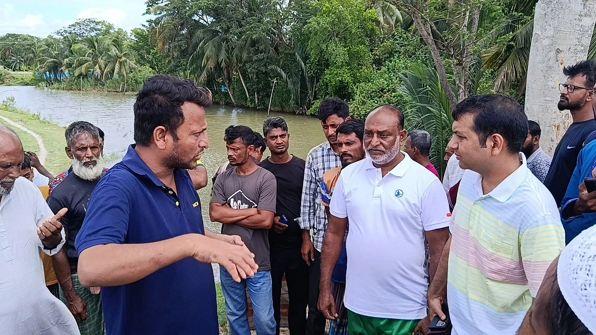 খাল পুনরুদ্ধার অভিযান স্থগিত, মাছ তুলে নিতে দখলকারীদের সময় দুই সপ্তাহ