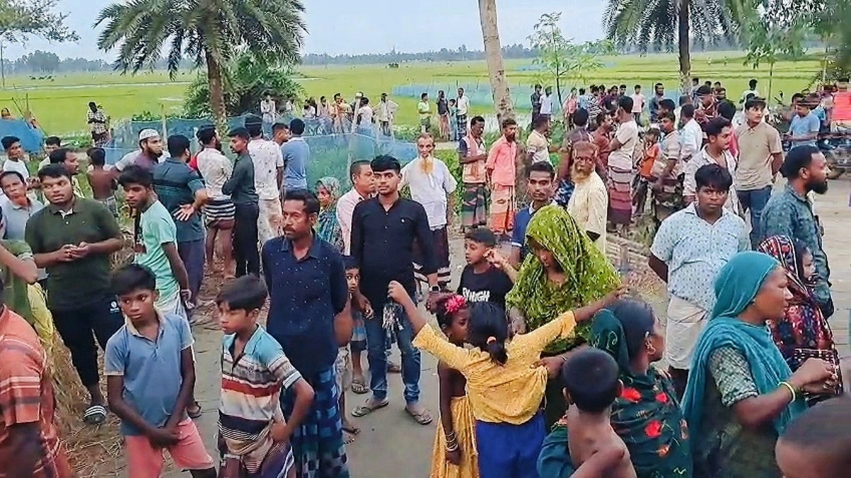 সাত মাসের অন্তঃসত্ত্বা স্ত্রীকে কুপিয়ে হত্যা করলেন স্বামী