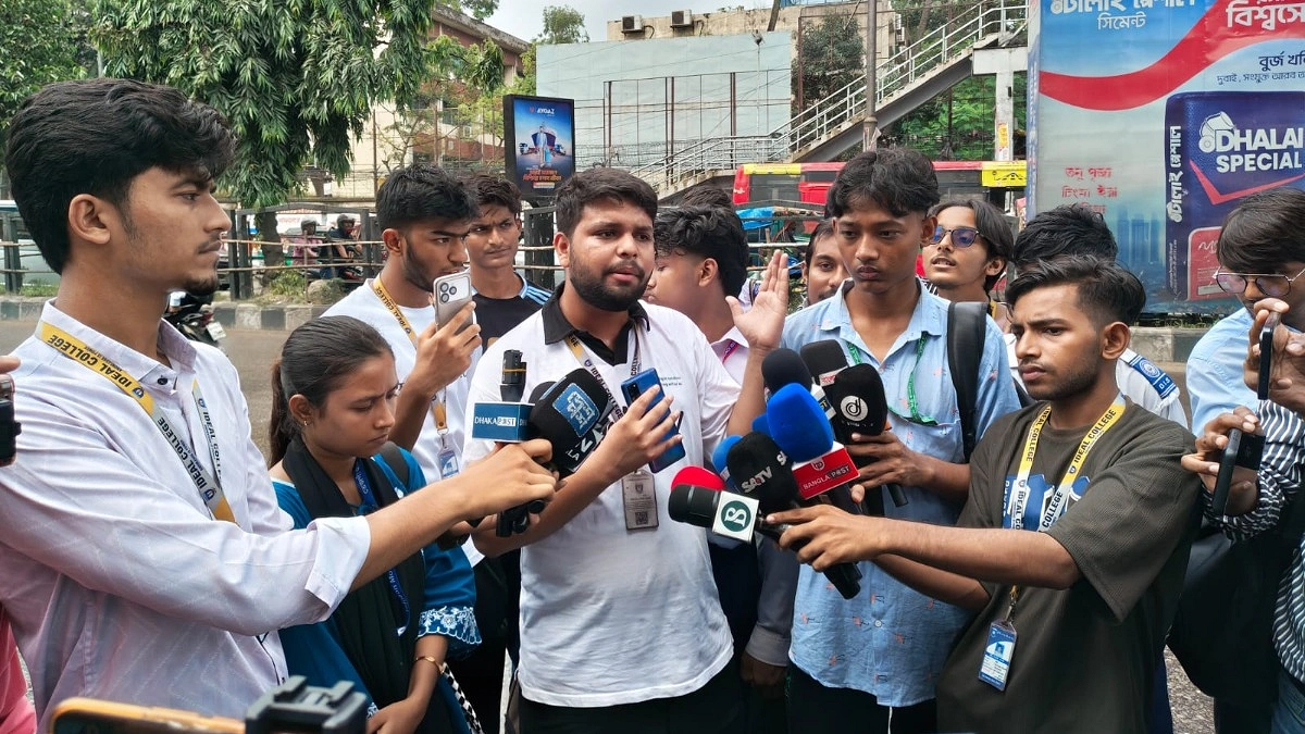 ‘শিক্ষামন্ত্রী পদত্যাগ না করলে আন্দোলন চলবে’