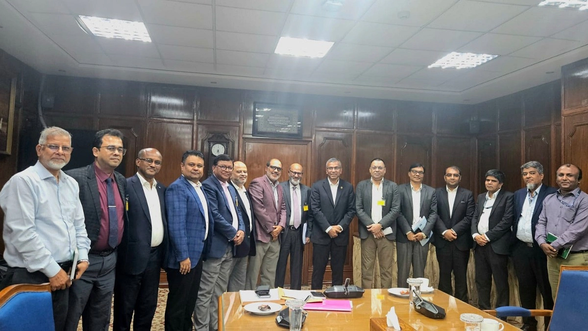টেক্সটাইল খাত পুনরুজ্জীবনে জরুরি নীতি সহায়তার দাবি