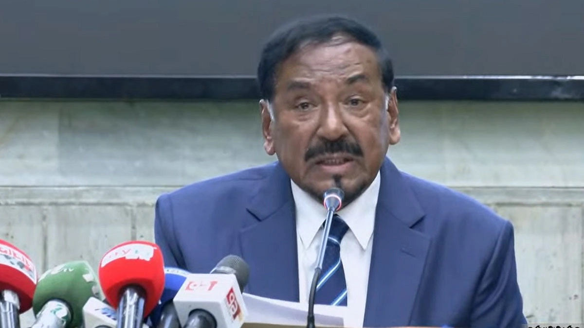 রাষ্ট্রপতির দায়িত্ব নিলেন স্পিকার