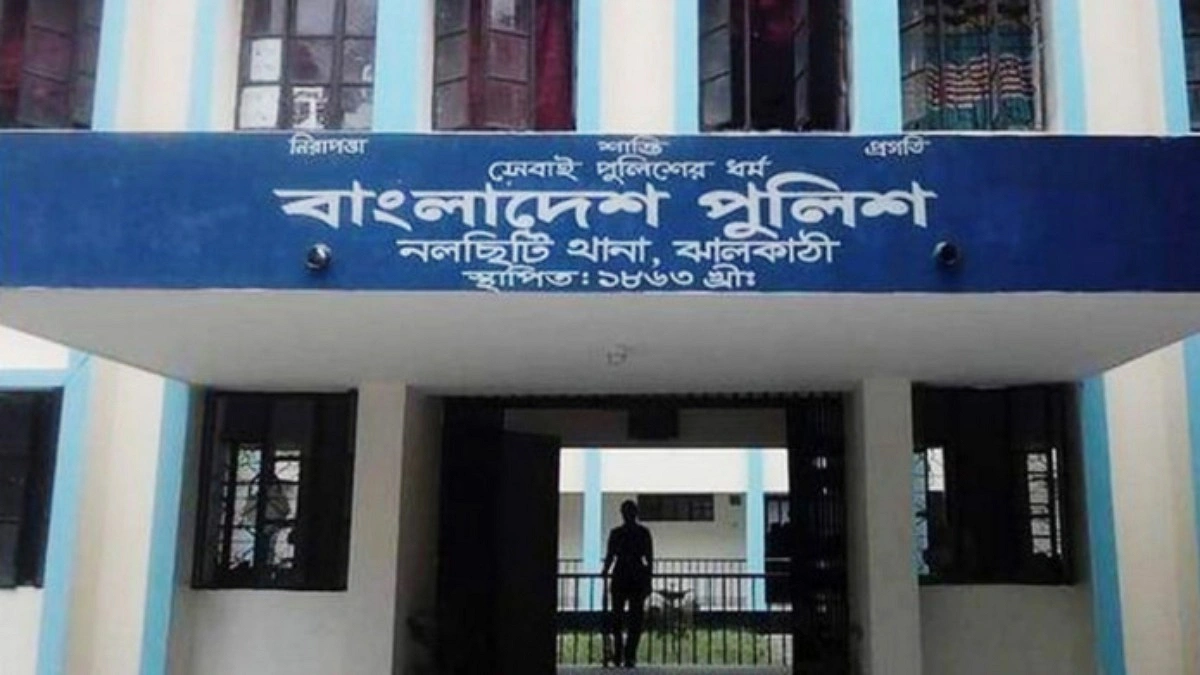 ফুটবল খেলা নিয়ে তর্ক, ঘুষিতে ভেঙে গেল যুবকের নাকের হাড়