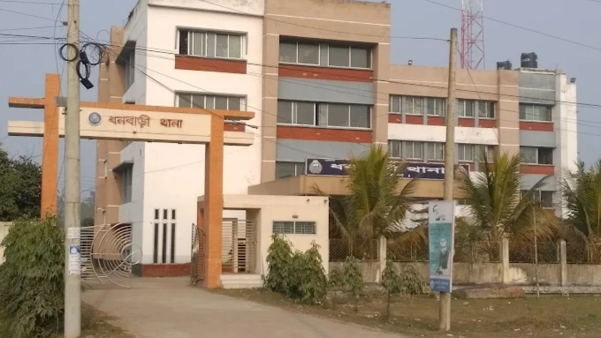 মন্ত্রীর জনসভায় পকেটমার, মোবাইল-মানিব্যাগ হারালেন নেতারা