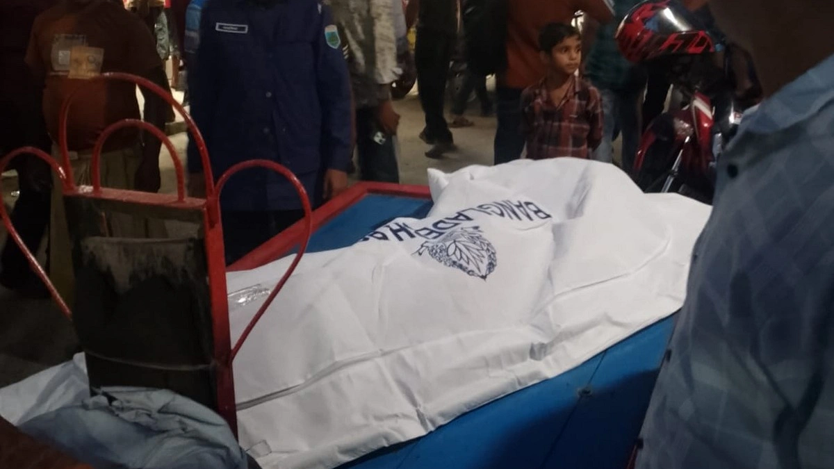 মেস থেকে পাবিপ্রবি ছাত্রীর মরদেহ উদ্ধার, যা বলছে পরিবার