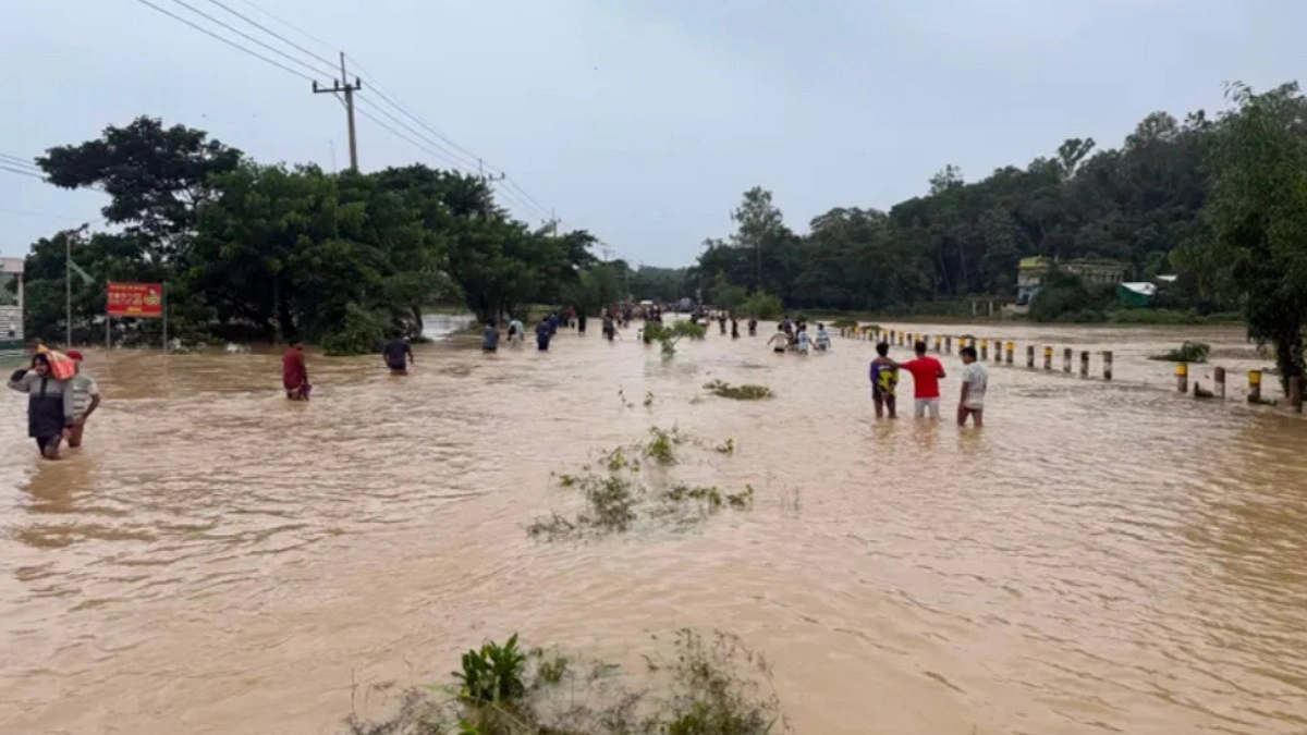 বন্যার্তদের সাহায্যে বিভিন্ন প্রতিষ্ঠান