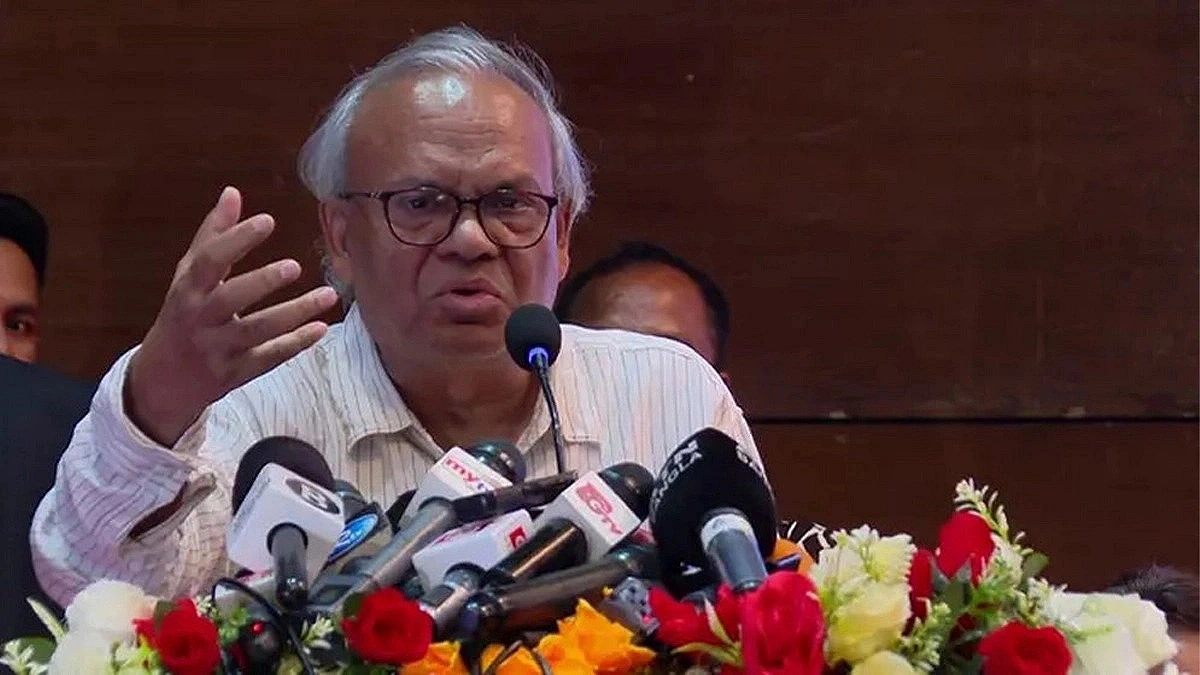 রাজনৈতিক পরিচয়ে এগিয়ে দেওয়া দেশের ক্ষতি