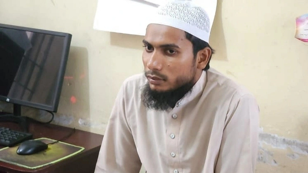 ‘মনে করো তুমি স্বপ্ন দেখতেছ’ বলে মাদ্রাসাছাত্রকে ধর্ষণ