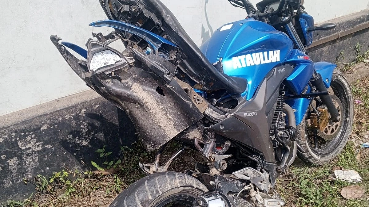 ধামরাইয়ে ট্রাকের চাকায় পিষ্ট হয়ে দুই মোটরসাইকেল আরোহীর মৃত্যু