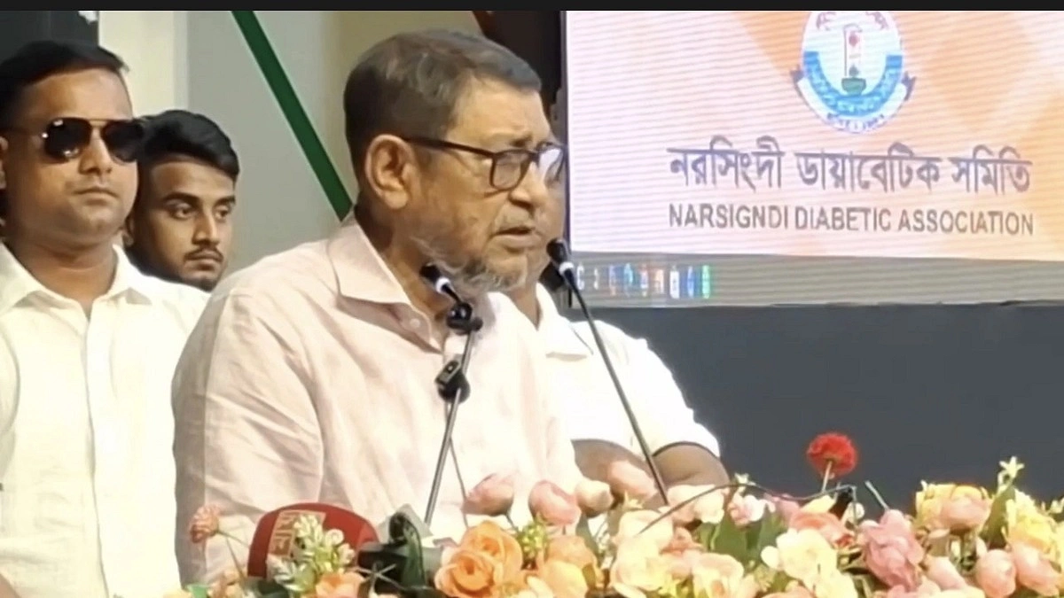 বদলিতে বিশ্বাস করি না, অবহেলা-দুর্নীতি হলেই চাকরিচ্যুতি : স্বাস্থ্যমন্ত্রী