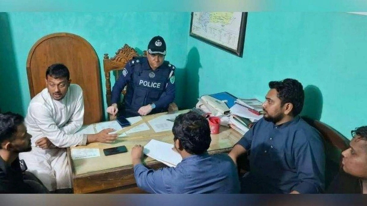 এনসিপির গাড়িবহরে হামলা, ছাত্রদল সভাপতিসহ ১০০ জনের নামে মামলা