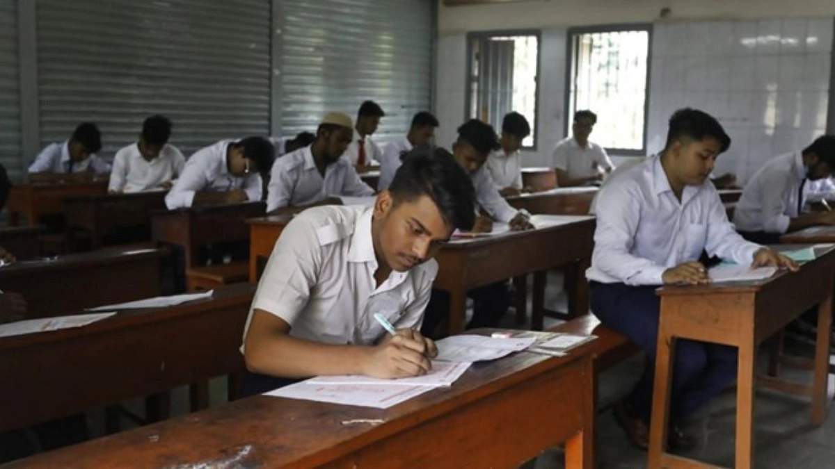 শিক্ষার্থীদের স্বার্থ সুরক্ষায় পূর্ণ নম্বরের আশ্বাস শিক্ষা বোর্ডের