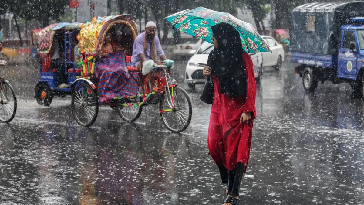 কতদিন থাকবে বৃষ্টি, জানাল আবহাওয়া অফিস