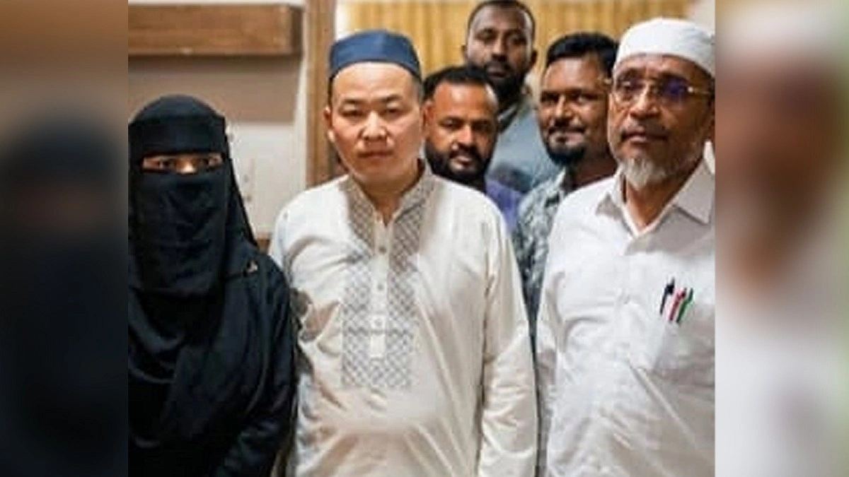 প্রেমের টানে বাংলাদেশে চীনা যুবক, ইসলাম গ্রহণ করে বিয়ে
