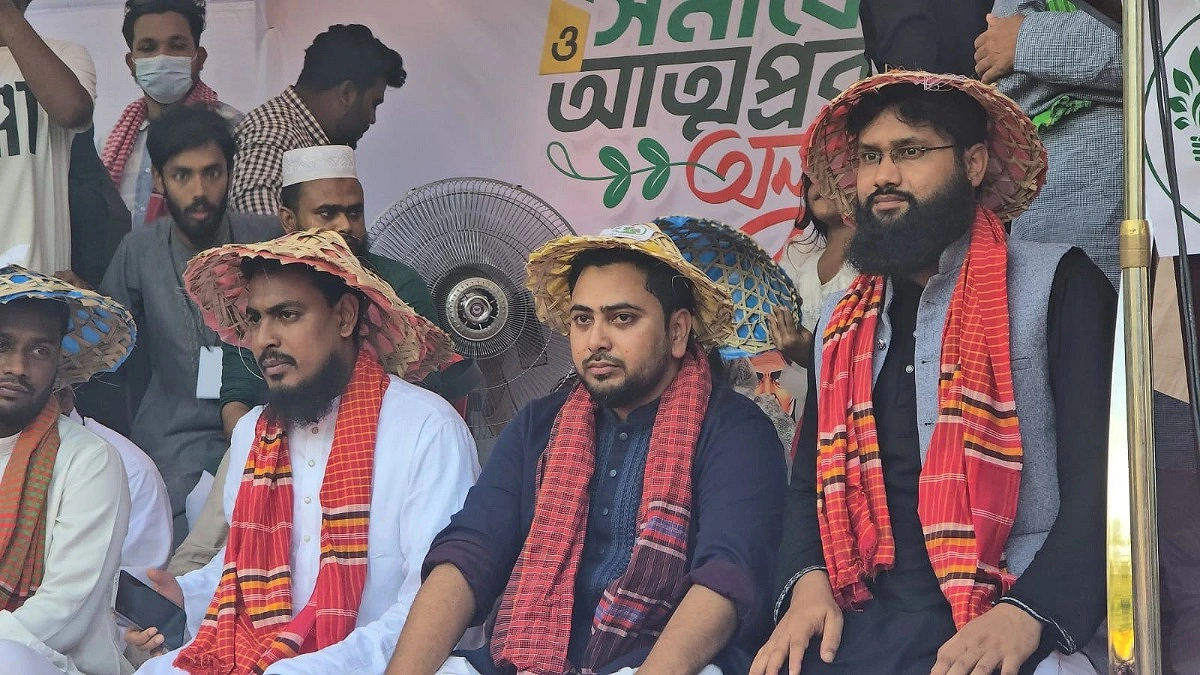 চীন সফরে সরকারের কোনো অর্জন নেই : নাহিদ ইসলাম