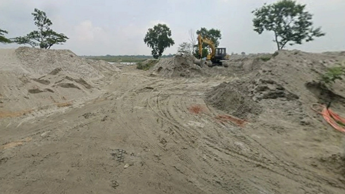 কালীগঞ্জে ব্যবসায়ীকে পিটিয়ে জ্বালানি তেল লুট