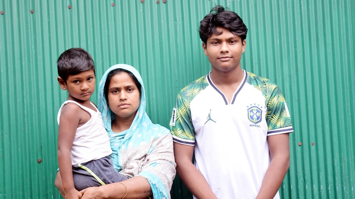 আজও বাবার অপেক্ষায় পাঁচ বছরের হানিফা