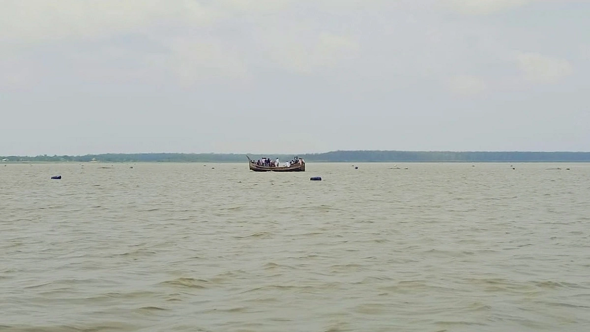 মেঘনা নদীতে মাছ ধরতে গিয়ে জেলের মৃত্যু