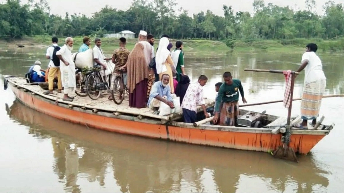একটি সেতুর অভাবে দুর্ভোগে ১০ হাজার মানুষ