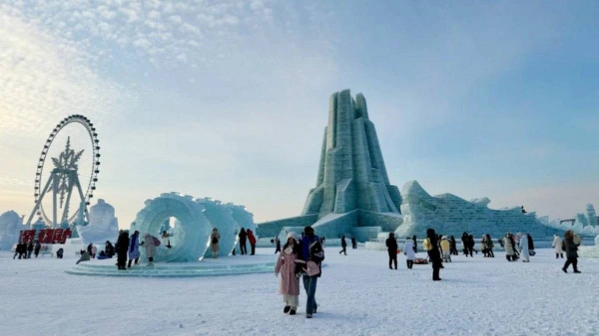 যে শহরের আয়ুষ্কাল বছরে দুই মাস