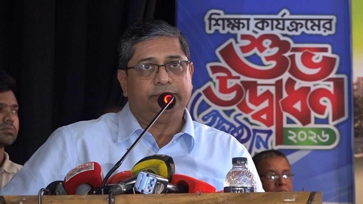আমাদের দক্ষ শিক্ষামন্ত্রীর পদত্যাগ চায় অটোপাস বাহিনী