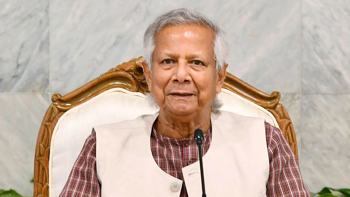 ড. ইউনূসসহ চারজনের বিরুদ্ধে মামলার আবেদন