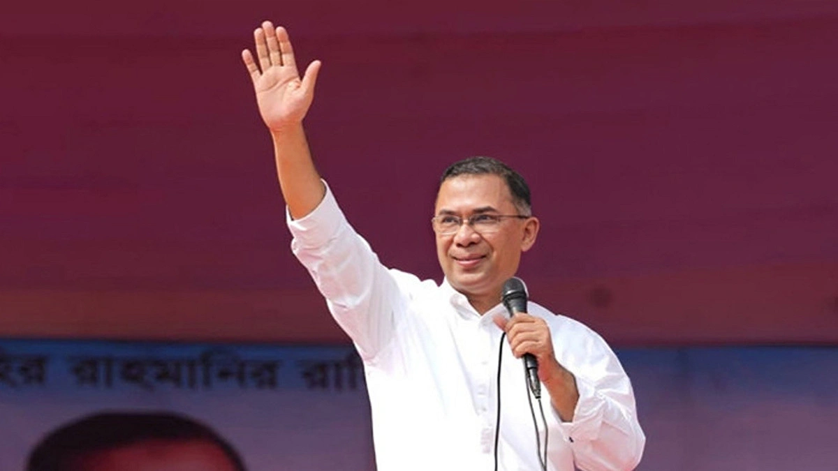 ব্যানার-ফেস্টুনে প্রধানমন্ত্রীকে স্বাগত জানাবেন যুবদল নেতা কলিম হোসেন