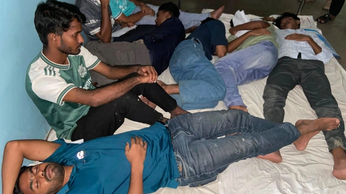 বরিশাল বিশ্ববিদ্যালয়ে গণিত ছাত্রদের ‘হামলায়’ সাংবাদিকসহ আহত ১৫