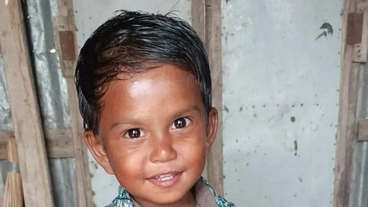 খেলতে গিয়ে গর্তের পানিতে পড়ে শিশুর মৃত্যু