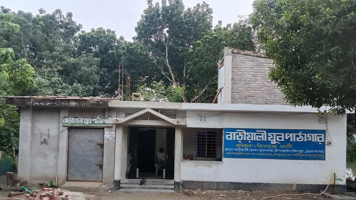 শিশুদের ২৫ পয়সায় শুরু, এখন বই ১৫ হাজার