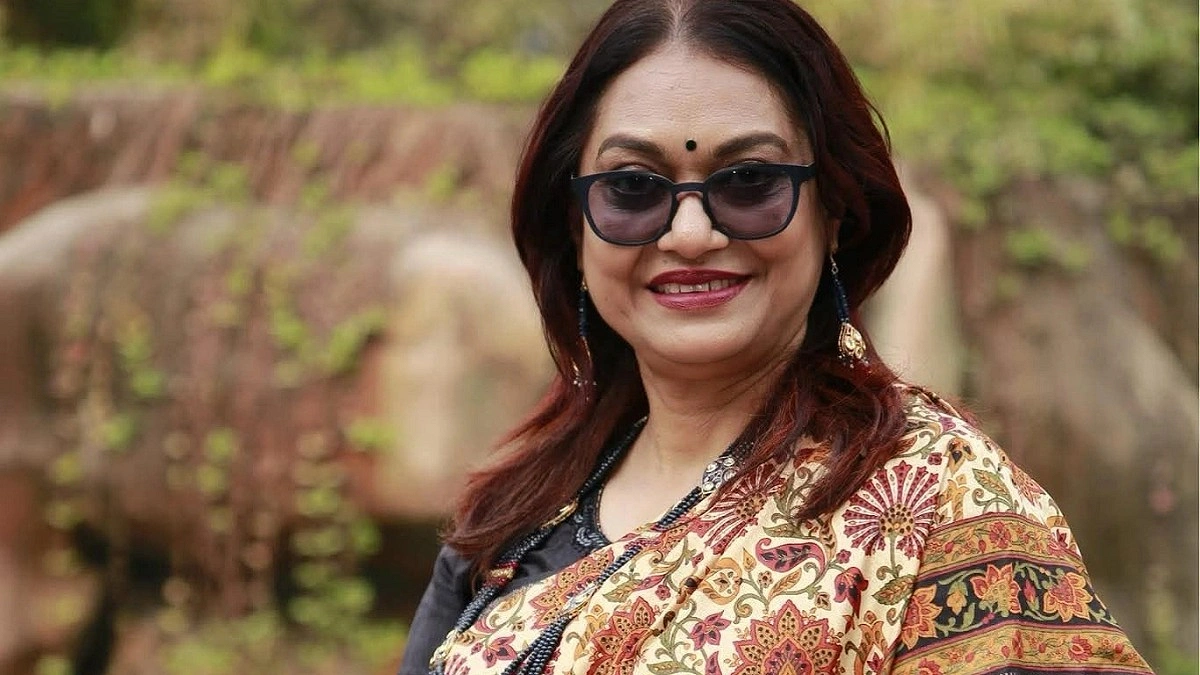 মেয়াদ থাকা সভাপতিকে সরিয়ে কলেজ গভর্নিং বডিতে এমপির স্ত্রী