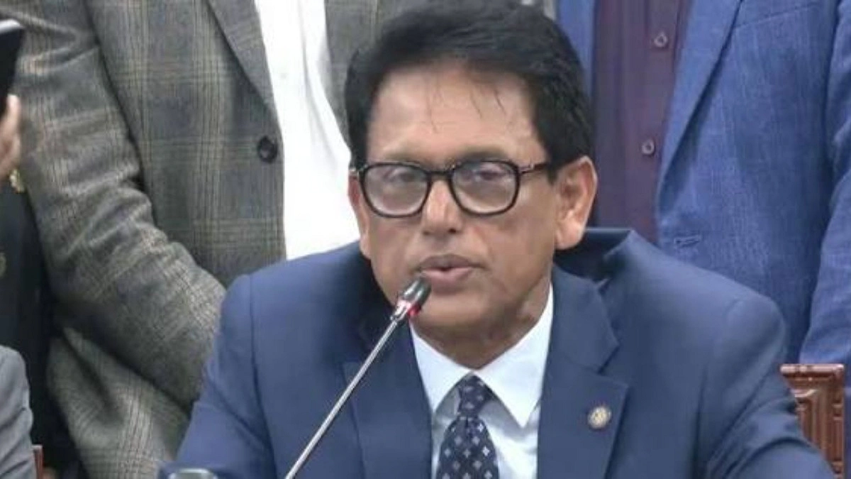 ডিসেম্বরে শিক্ষার্থীদের নতুন বই দিতে চায় সরকার : শিক্ষামন্ত্রী