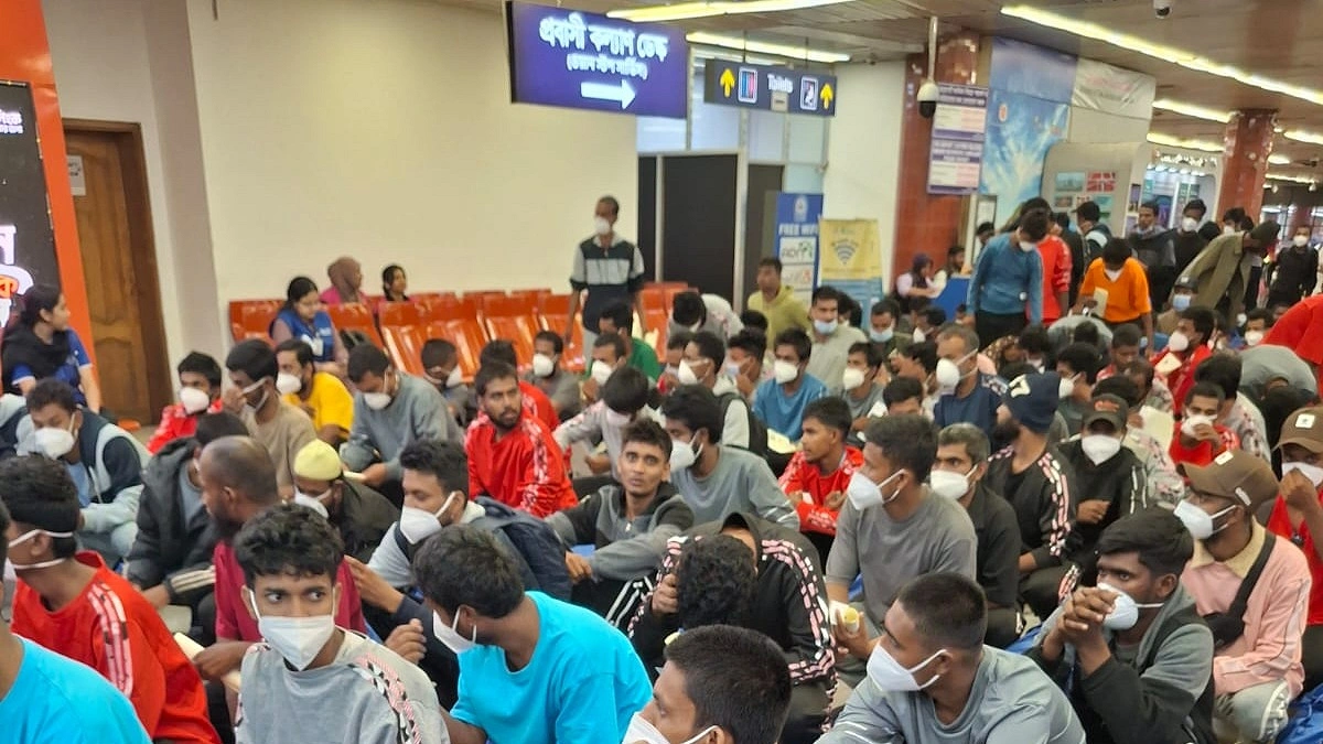 লিবিয়া থেকে দেশে ফিরলেন ১৭১ বাংলাদেশি