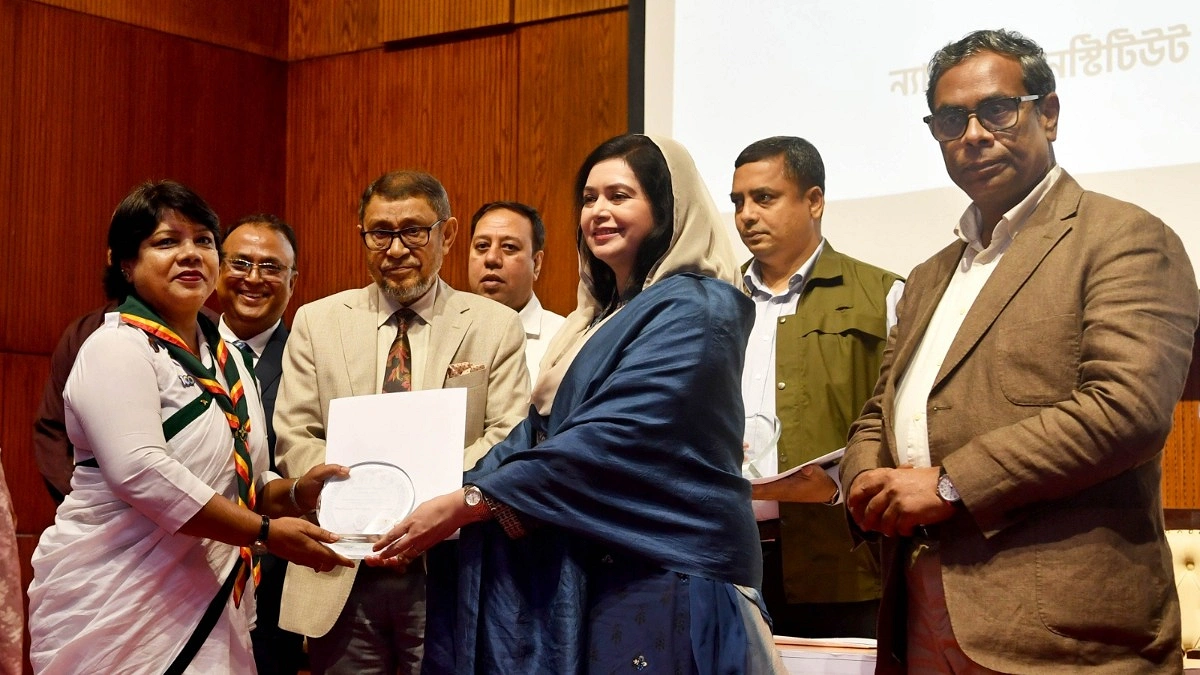ক্ষতিগ্রস্ত পরিবারের পাশে থাকার আশ্বাস জুবাইদা রহমানের
