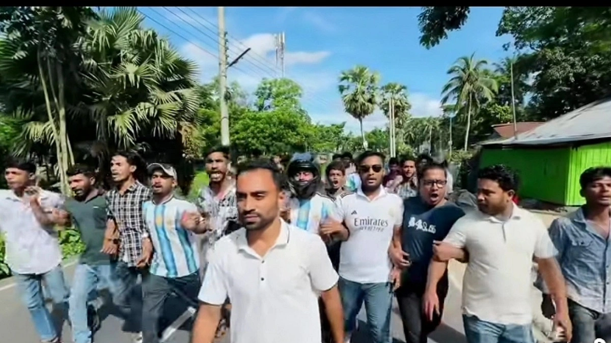 বেগমগঞ্জে নিষিদ্ধ ছাত্রলীগের মিছিল, গ্রেপ্তার ১