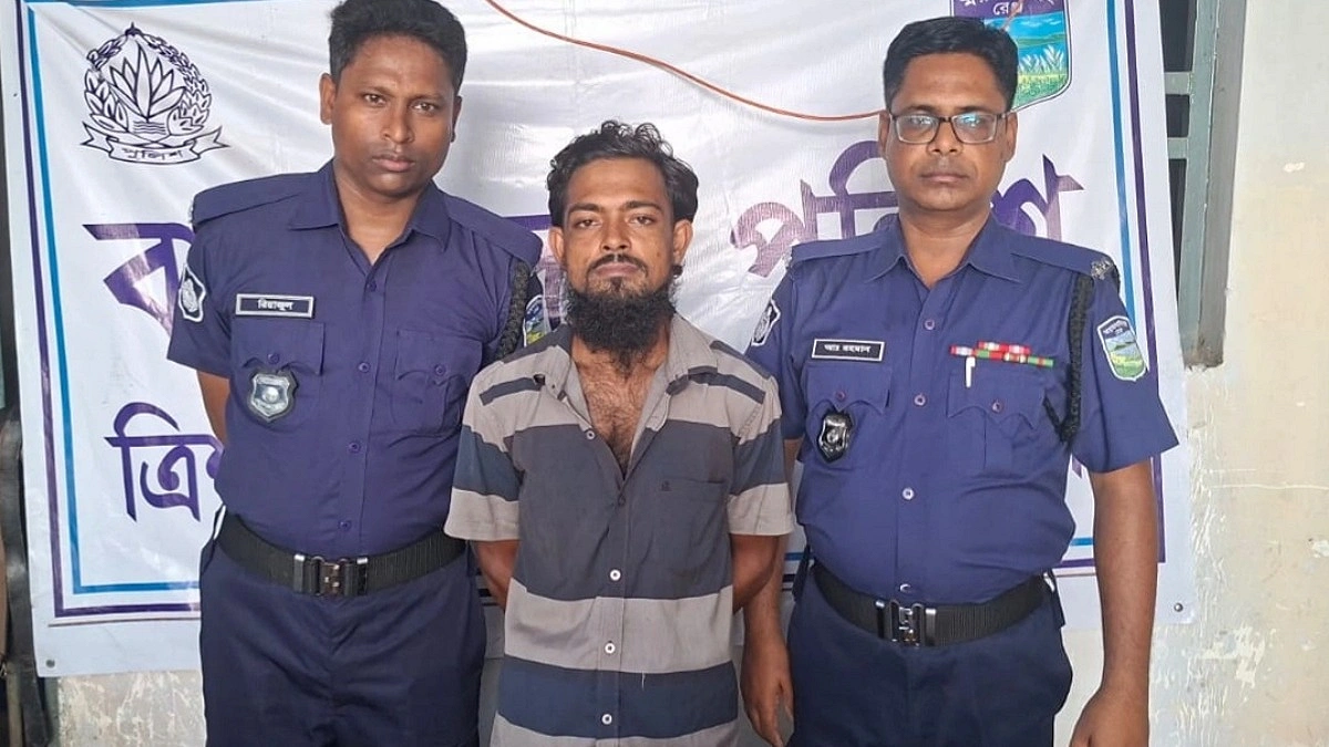 বৃদ্ধ বাবা-মাকে নির্যাতন, কারাগারে ছেলে