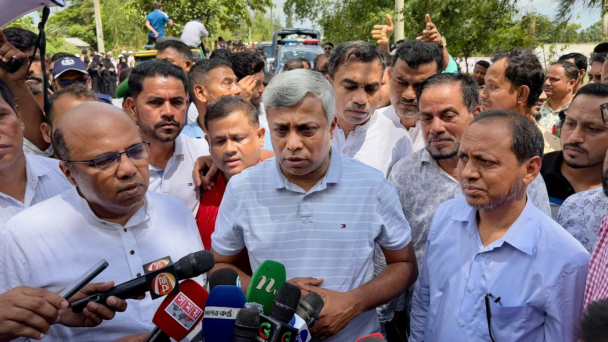 ত্রাণ থেকে কেউ বঞ্চিত হবে না