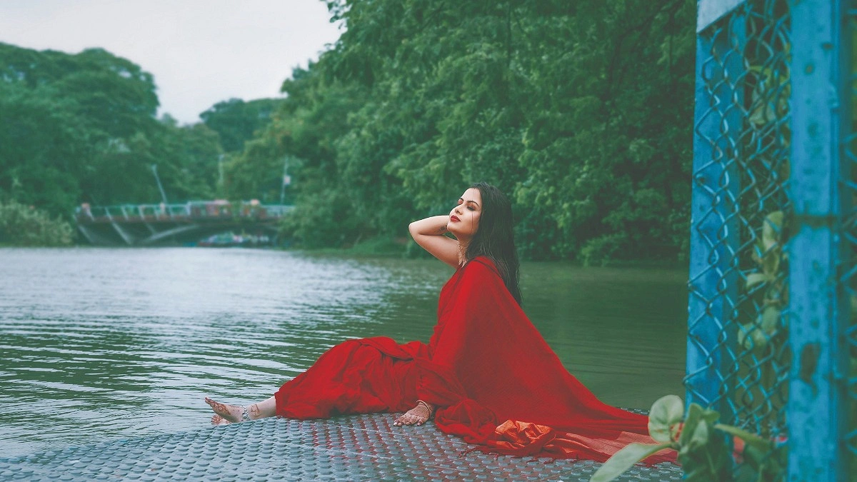 ইটের শহরে বর্ষার কাব্য