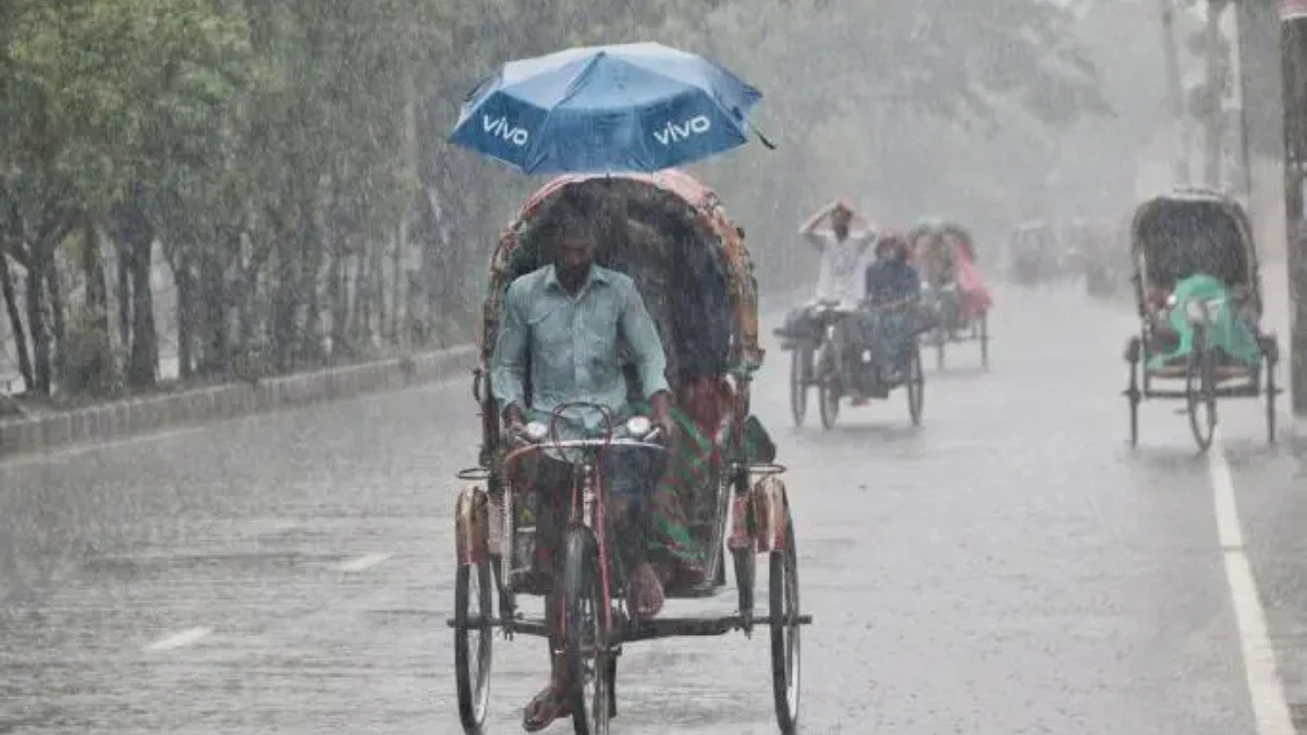 দুই বিভাগে অতিভারী বর্ষণের পূর্বাভাস, উত্তরাঞ্চলে হতে পারে বজ্রবৃষ্টি