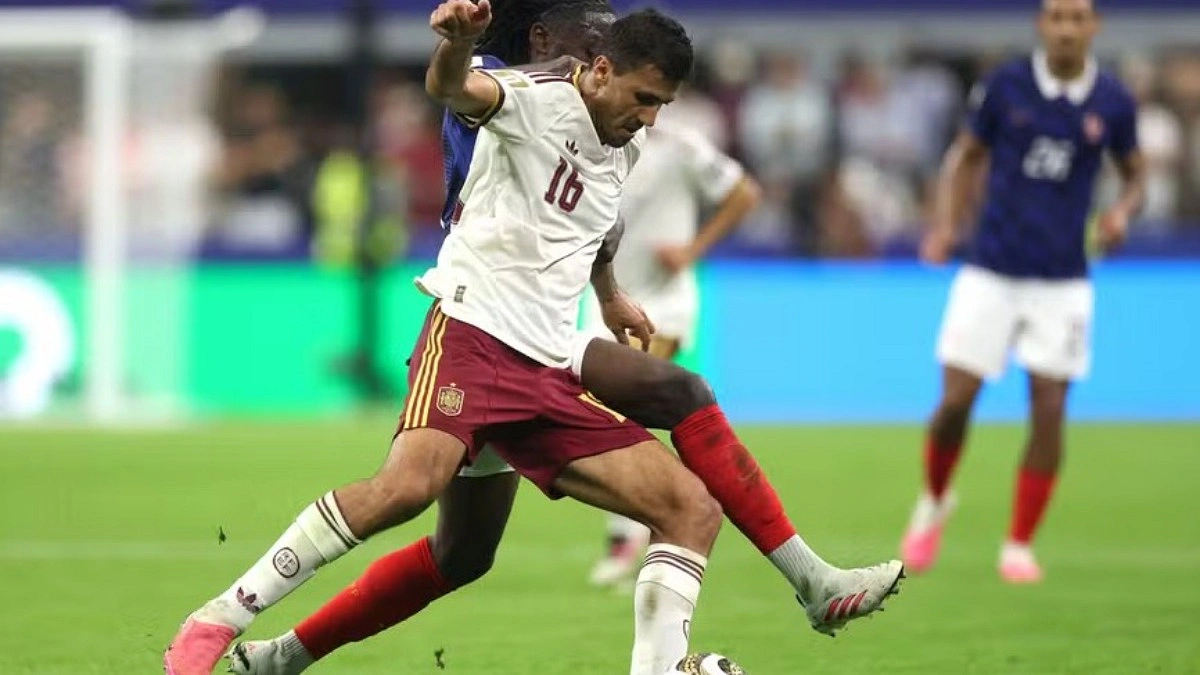 ফ্রান্সকে হারিয়েও রেফারিকে একহাত নিলেন স্পেন অধিনায়ক