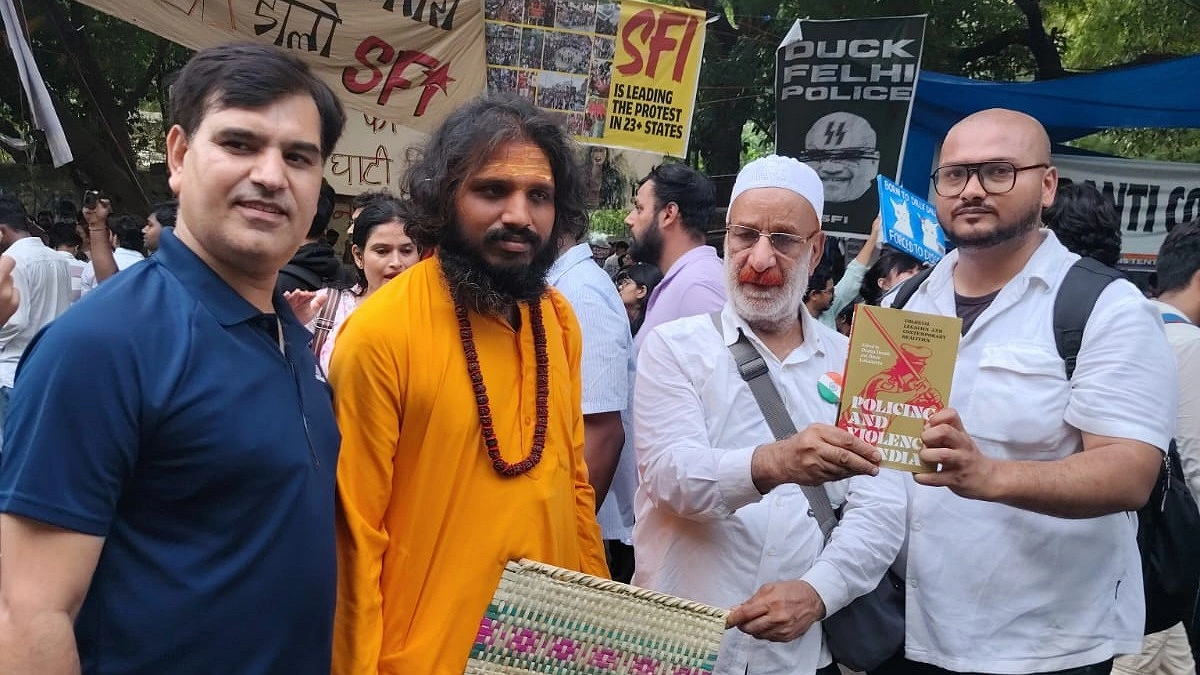 ভারতের তরুণদের আন্দোলনে মহাত্মা গান্ধীর ছাপ