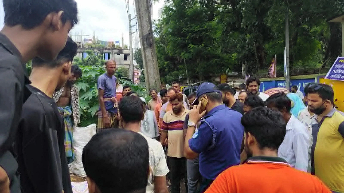 ভাগাড়ে মিলল কাপড়ে মোড়ানো নবজাতকের মরদেহ