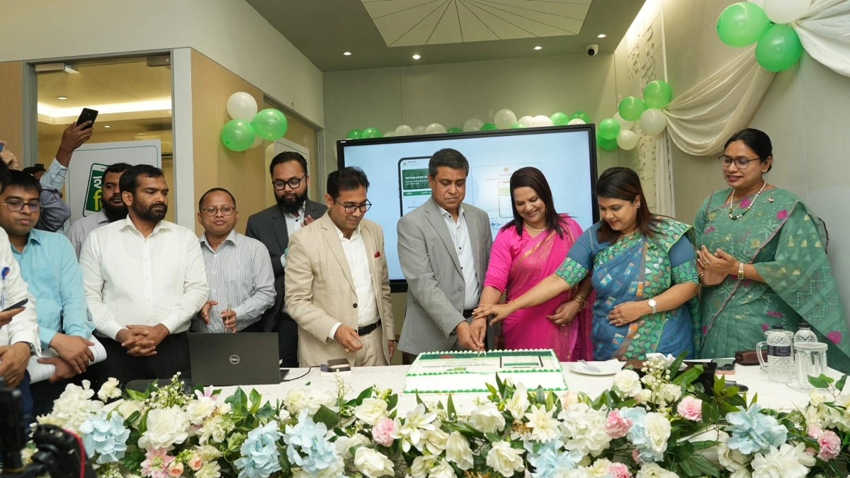 ‘হ্যালো ডিসি’ অ্যাপ চালু, এক ক্লিকেই মিলবে সেবা