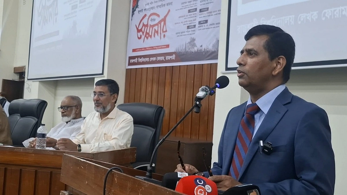 হাসিনার পলায়ন ‘দি গ্রেট মাইগ্রেশন অব ফ্যাসিস্ট’