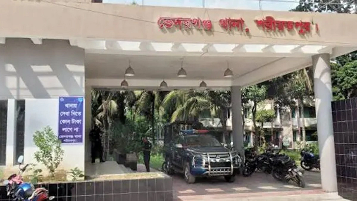 ভেদরগঞ্জে চুরির অপবাদে মধ্যবয়স্ক নারীকে নির্যাতন, ভিডিও ভাইরাল